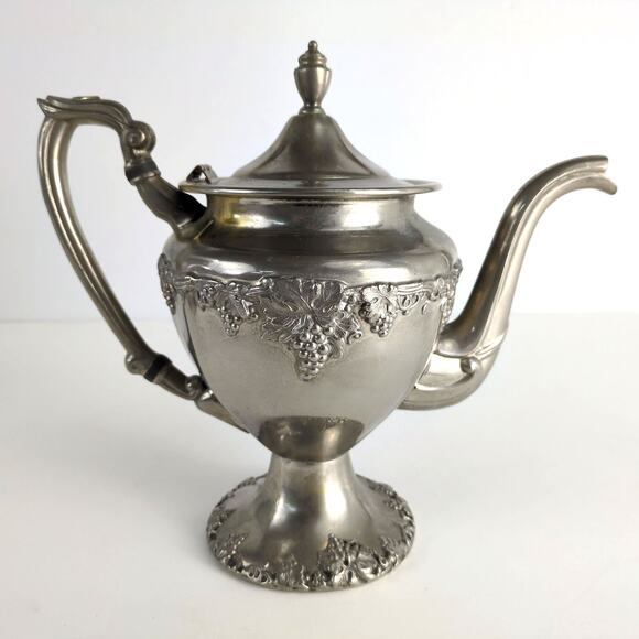 Vtg 1930s Continental Silver Co Grape Pattern Silverplate Tea Coffee Pot Pitcher - Picture 1 of 9